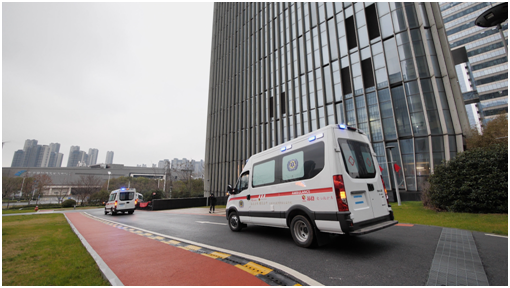 春天會來，櫻花會開 | 三輛負壓式救護車，第三